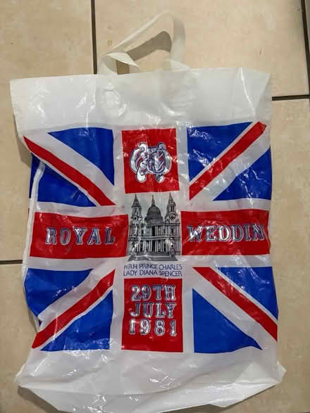 Photo of free Vintage carrier Bag (Westbury Wilts BA13) #1