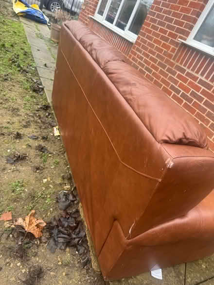 Photo of free Sofas (Barton OX3) #2