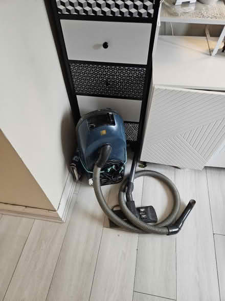 Photo of free Hoover (SW2) #1