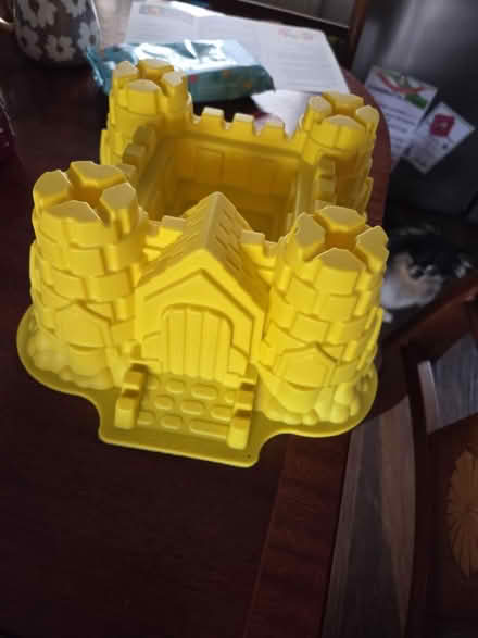 Photo of free Cake mold (Strood) #1
