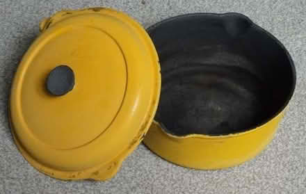 Photo of free Le Creuset Saucepan (Hoylake CH47) #2