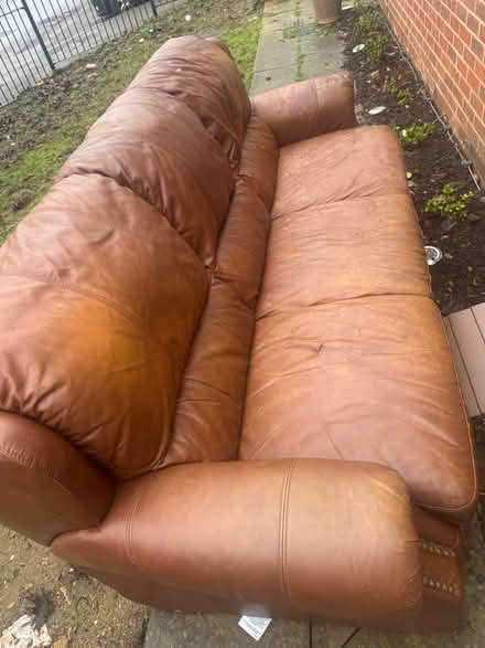 Photo of free Sofas (Barton OX3) #1