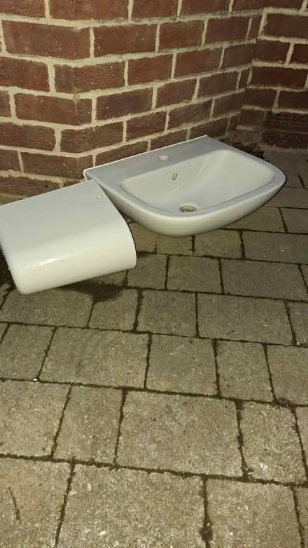 Photo of free Floating sink (Great Moor SK2) #2