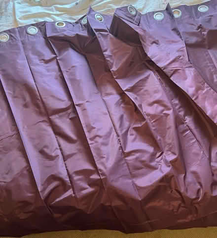 Photo of free Pair of eyelet curtains (Codicote SG4) #1