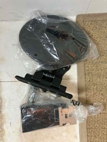 Photo of free Computer monitor/screen 23” (CV7 Berkswell) #4