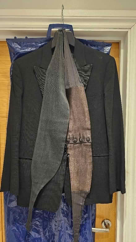 Photo of free 1950's Singapore double-breasted tuxedo (Townsend AL3) #2