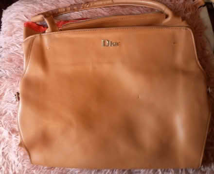 Photo of free Leather handbag (Twyford RG10) #1