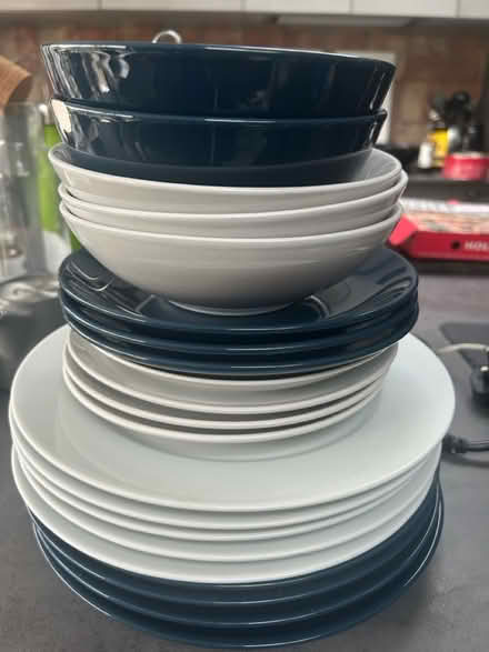 Photo of free IKEA bowls and plates (N22 7DA) #1