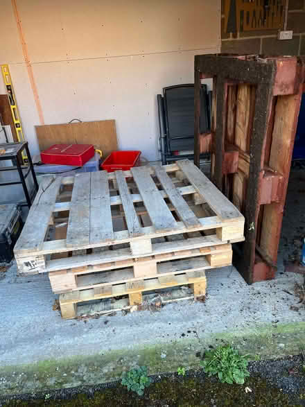 Photo of free Four delivery pallets, various sizes (Charlton OX12) #1
