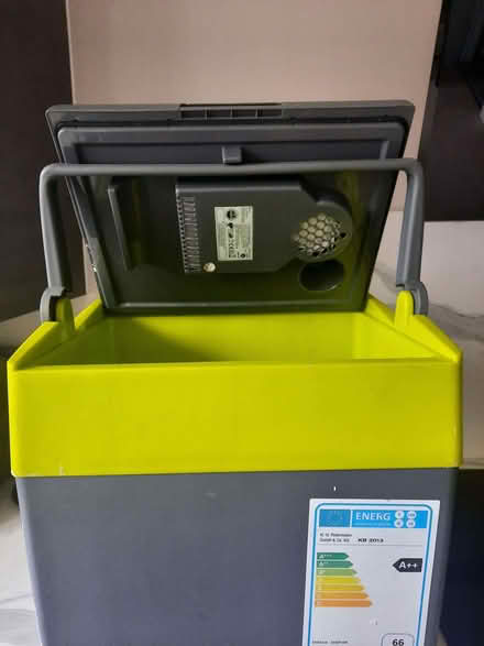 Photo of free Electric cool box (Calow S44) #2
