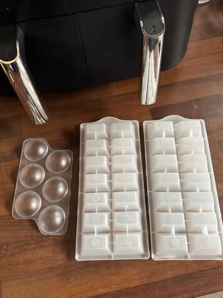 Photo of free Ice cube tray x2 & Egg tray (Woodside SE25) #1