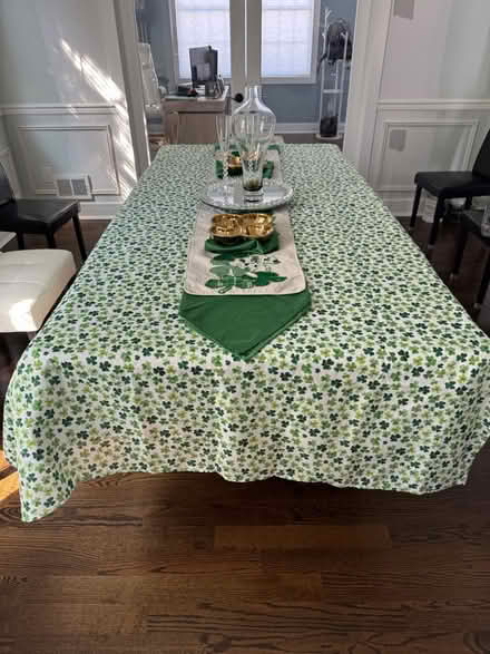 Photo of free Dining room table (no chairs) (Cranford nj) #1