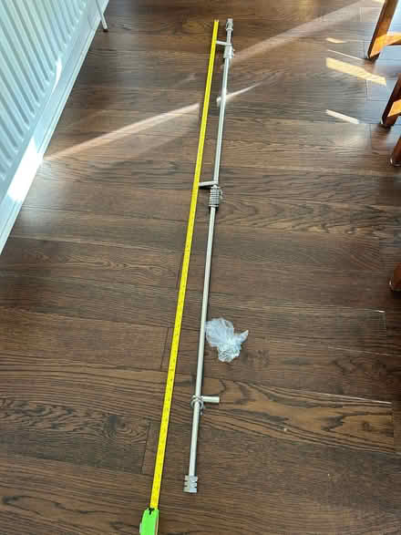 Photo of free Curtain rail with square finial (The Nurserylands TW12) #2