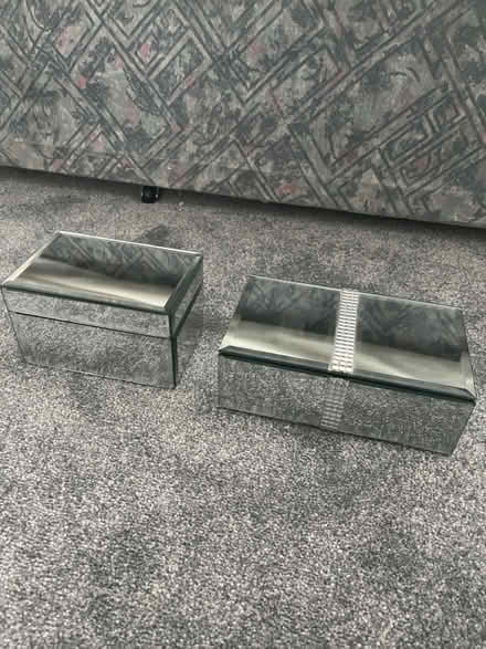 Photo of free Mirrored items (Blackfen DA15) #3