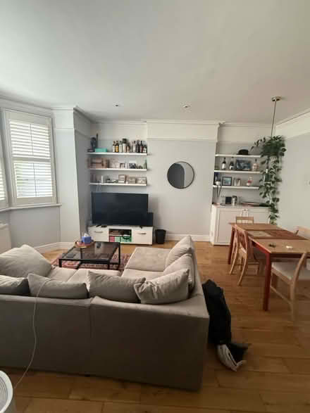 Photo of free L shaped corner sofa, grey - Putney (Sw15 2lf) #3