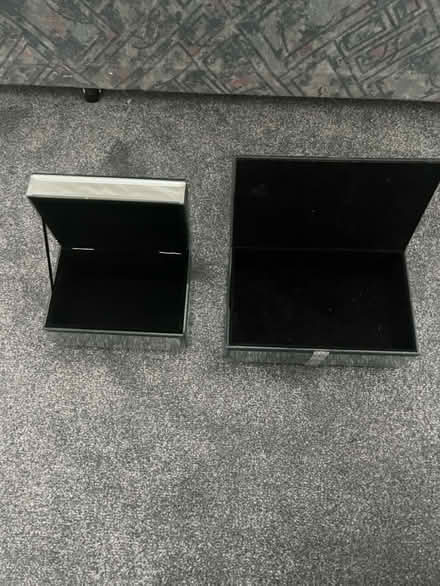 Photo of free Mirrored items (Blackfen DA15) #4