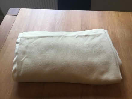 Photo of free Large blanket (Berkhamsted HP4) #2