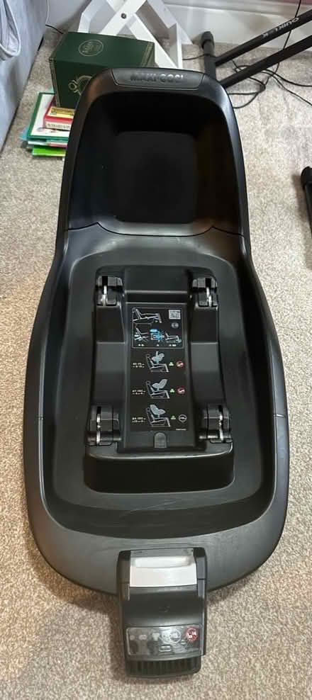 Photo of free Pebble 2 way fix isofix base (Maybury Hill GU22) #4