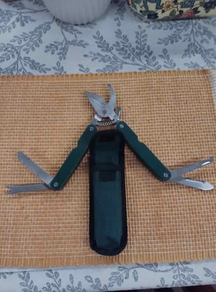 Photo of free Secetures multi tool (Harnage SY5) #1