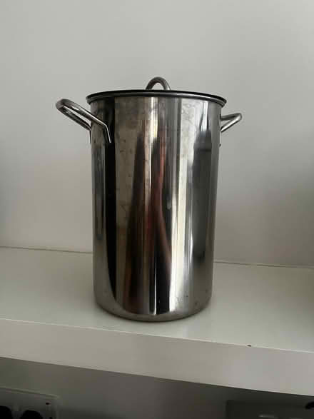 Photo of free asparagus steamer or corn on the cob steamer (Holland Park W11) #1