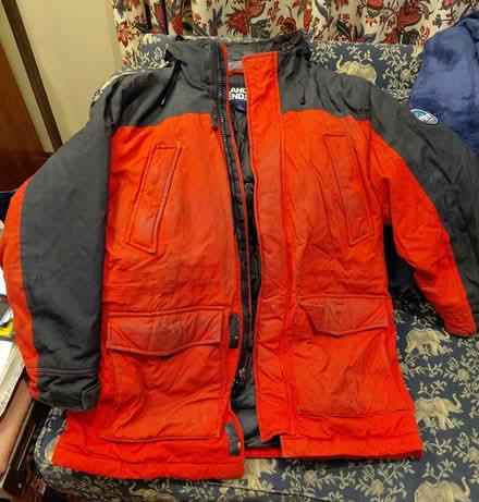 Photo of free Lands End sz L (sz42 - 44) (Belmont - 265 Beech St) #1