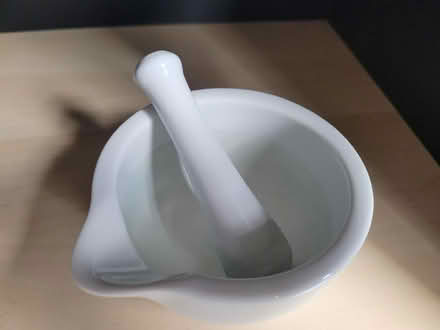 Photo of free Ceramic pestle and mortar (Shenley Fields B29) #4