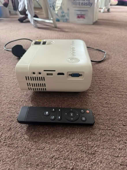Photo of free Projector (E5) #3