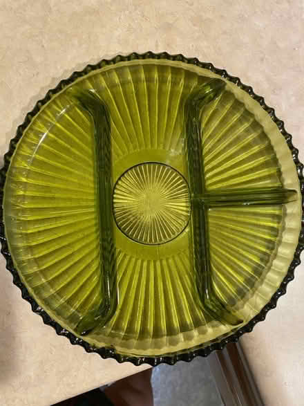 Photo of free Divided plate (Cary near Reedy Creek schools.) #1