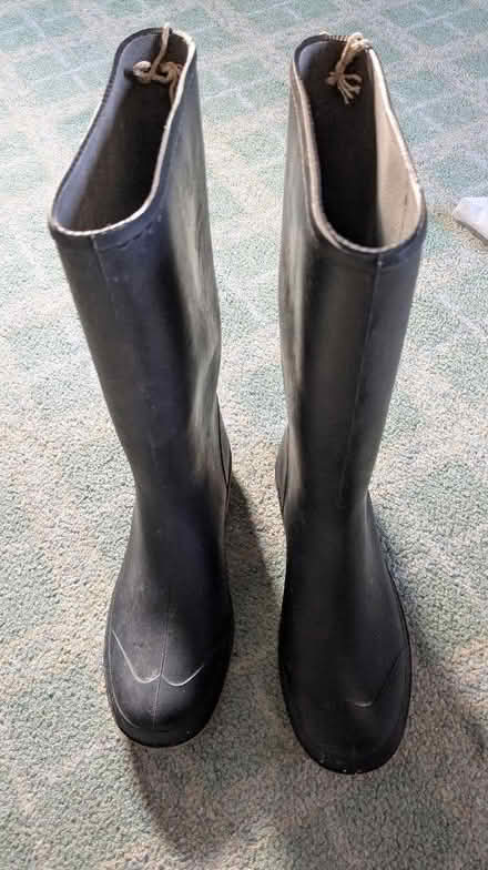 Photo of free Womens Dunlop wellington boots size 6 (Caldy Valley CH3) #1