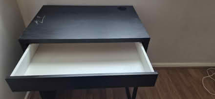 Photo of free Desk (Ponders End EN3) #1