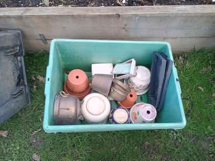 Photo of free Plant pots (Farnham Common SL2) #3