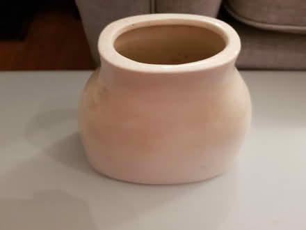 Photo of free Ceramic Vase (Mitcham CR4) #4