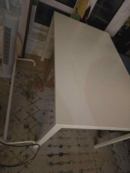 Photo of free White desk (E14) #2