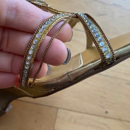 Photo of free Size 9 shoes needs repair (Crystal Beach) #3