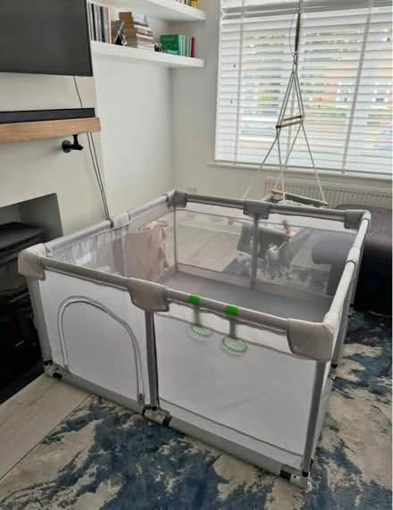 Photo of free Rectangular playpen like new (SE20) #1