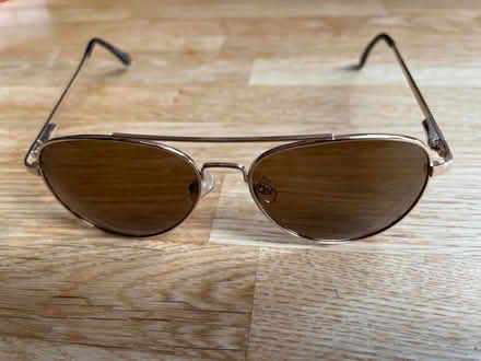 Photo of free Aviator Style Sunglasses (Wainscott) #1