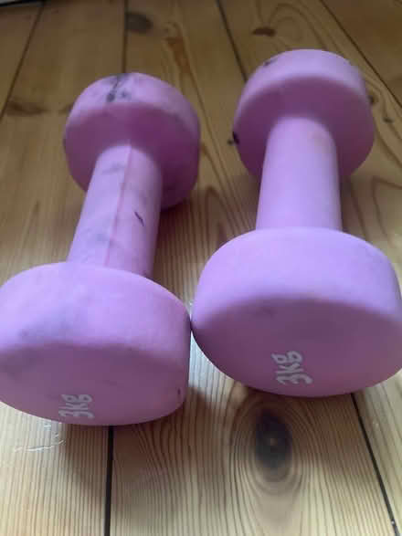 Photo of free 3kg dumbbells (St Pauls Ward GU15) #1