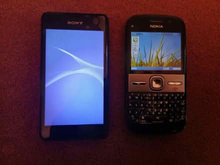 Photo of free NOKIA XPERIA & LG E5-00 Mobiles (B90 shirley) #1