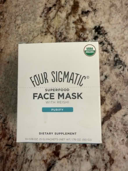 Photo of free superfood clarifying face mask (Erin Mills&QEW) #1