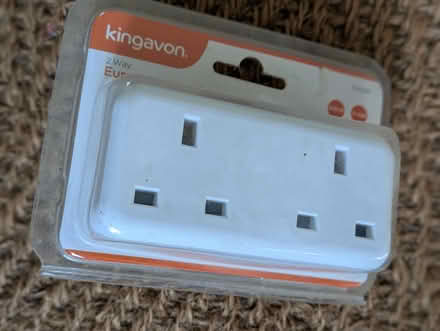 Photo of free European travel adapter (Rowde SN10) #1