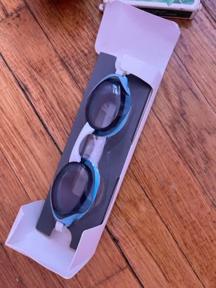 Photo of free Axiom jr goggle (Winter Hill) #1