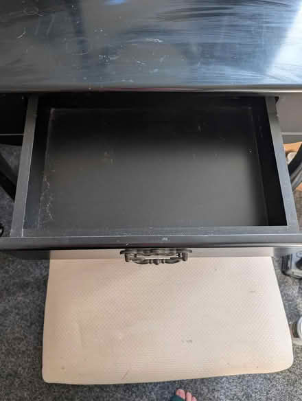 Photo of free Black dressing table (Blantyre G72) #2