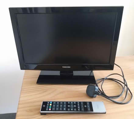 Photo of free Toshiba 19" LCD TV (Wallington SM6) #1