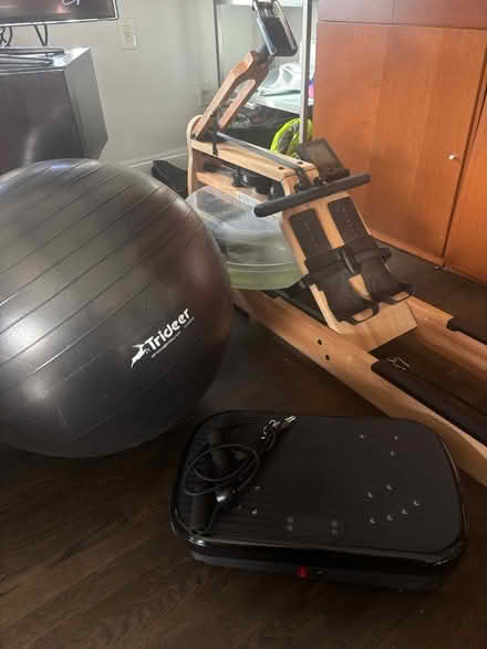 Photo of free Large workout ball (W. 72nd St., NY,NY 10023) #1