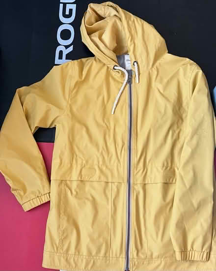 Photo of free Medium WM Jacket (Bailey’s Crossroads) #1