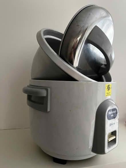 Photo of free rice cooker (Holland Park W11) #1