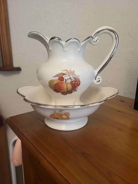 Photo of free Ornamental Jug and bowl (Saint Luke's EC1V) #1