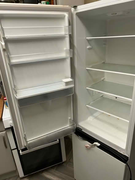 Photo of free fridge/freezer (Arbourthorne S2) #2