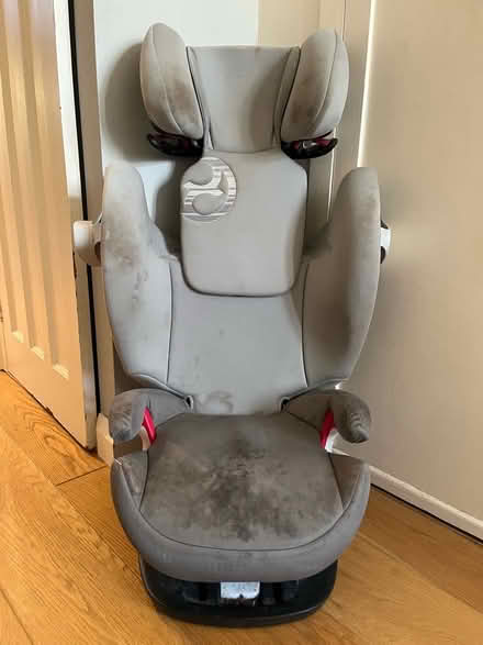 Photo of free Cybex isofix carseat (New Marston OX3) #3