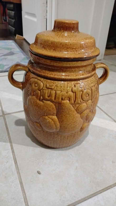 Photo of free Large ceramic pot with lid (Wilstead MK45) #1